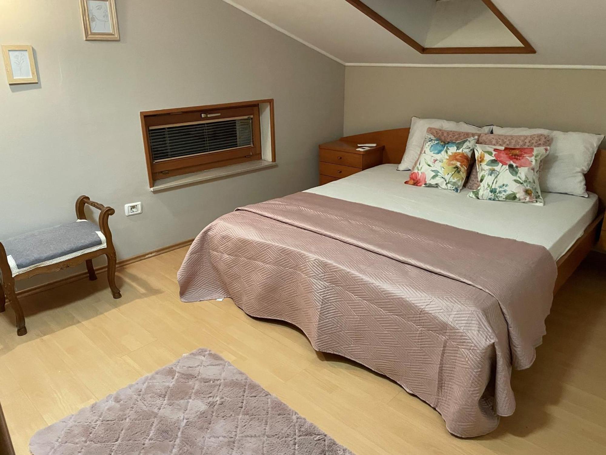 Noa Jacuzzi & Sauna Villa Izola